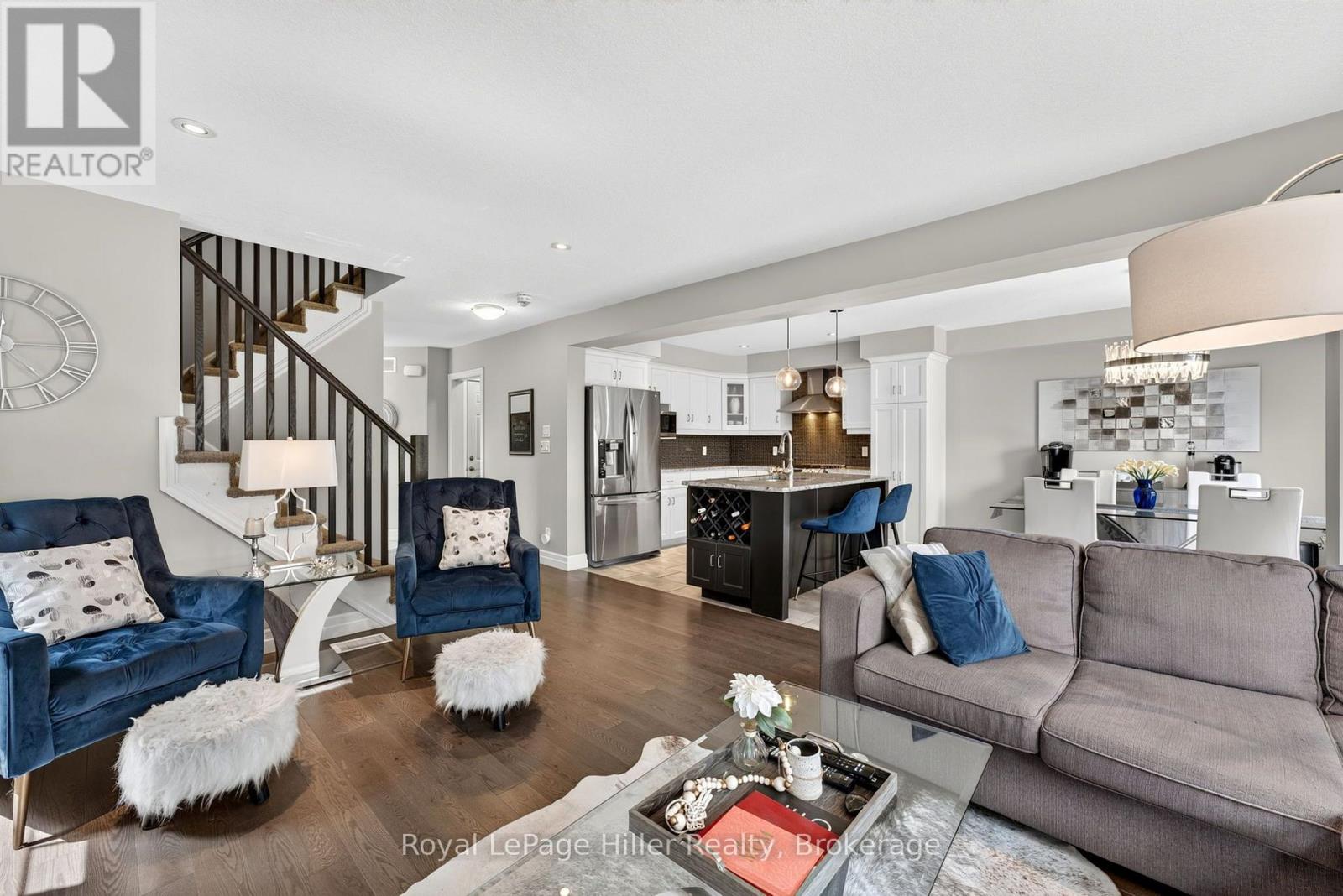 15 ROBERTSON DRIVE - 14