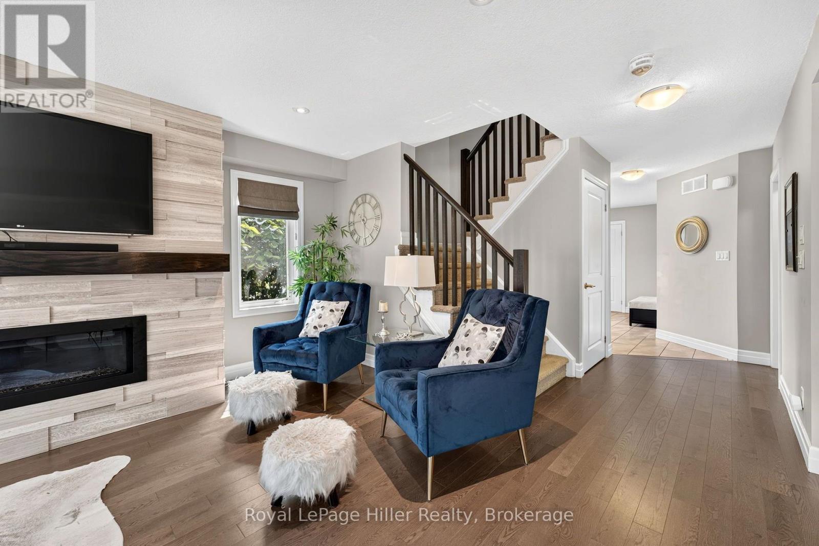 15 ROBERTSON DRIVE - 15