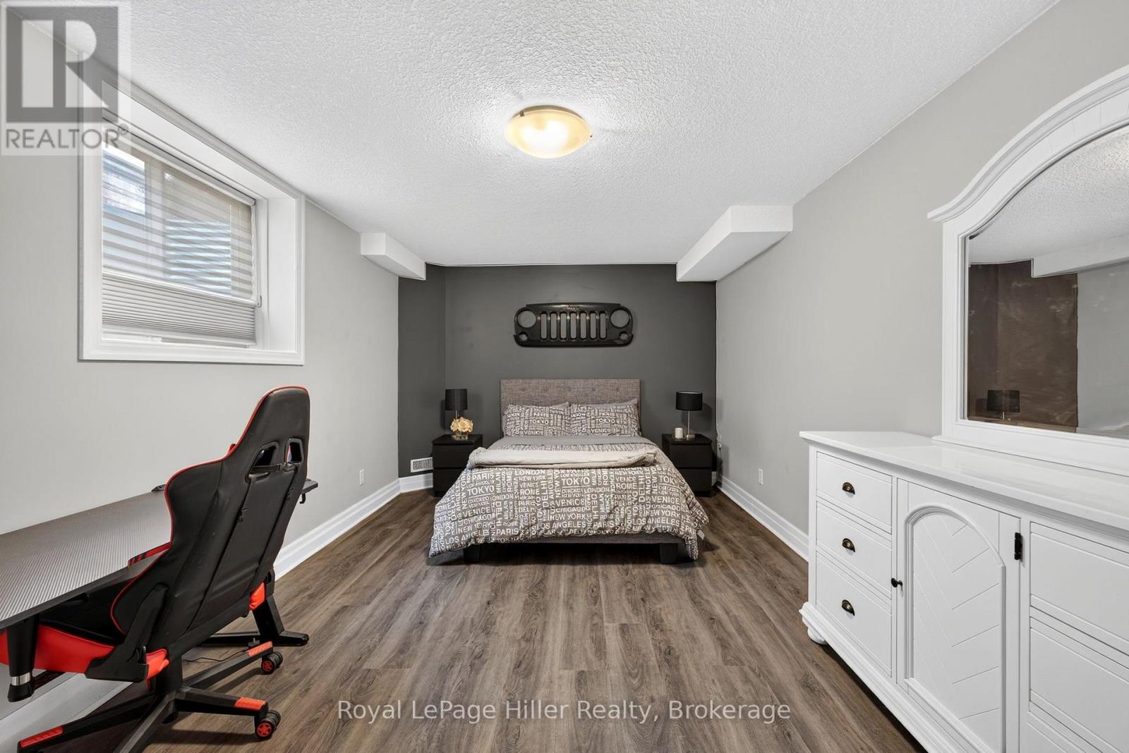 15 ROBERTSON DRIVE - 40