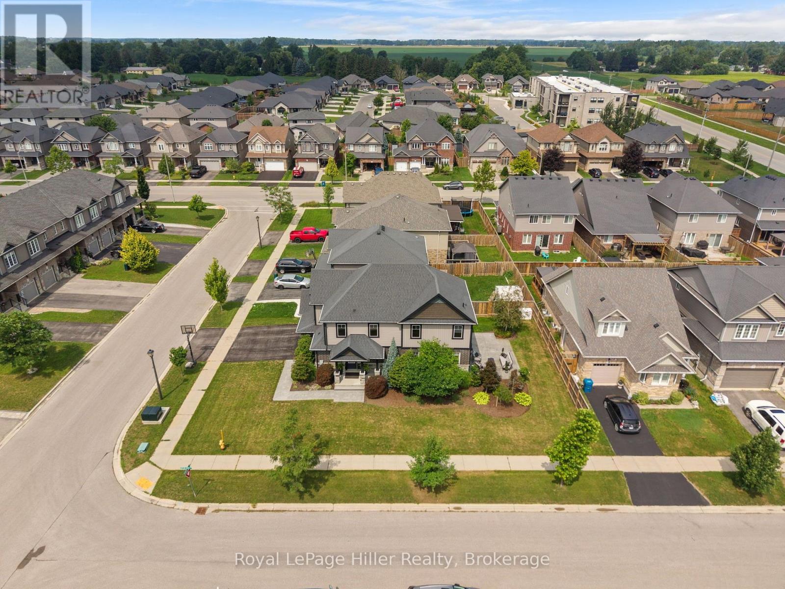 15 ROBERTSON DRIVE - 46