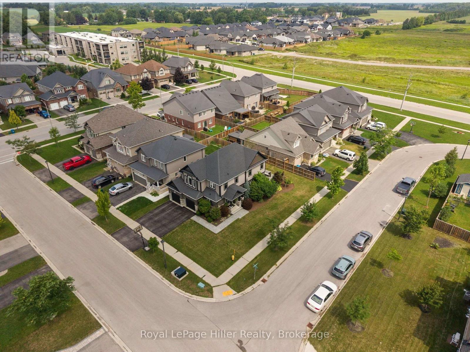 15 ROBERTSON DRIVE - 48