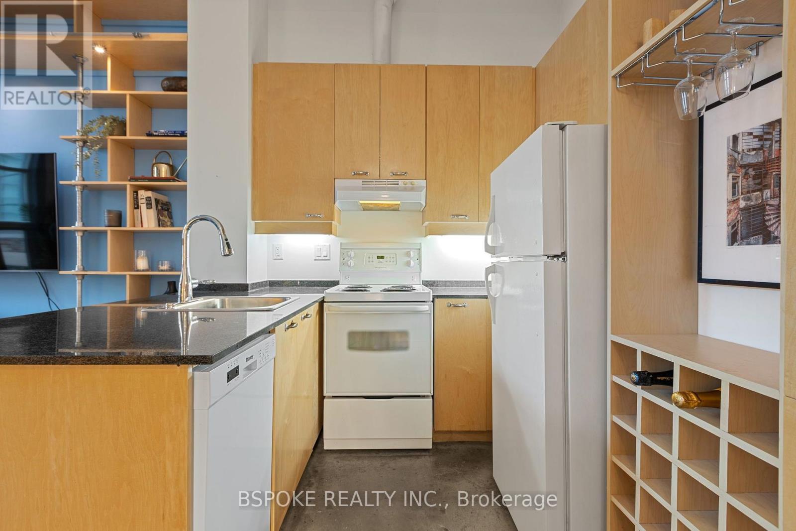 #502 135 DALHOUSIE STREET - 11