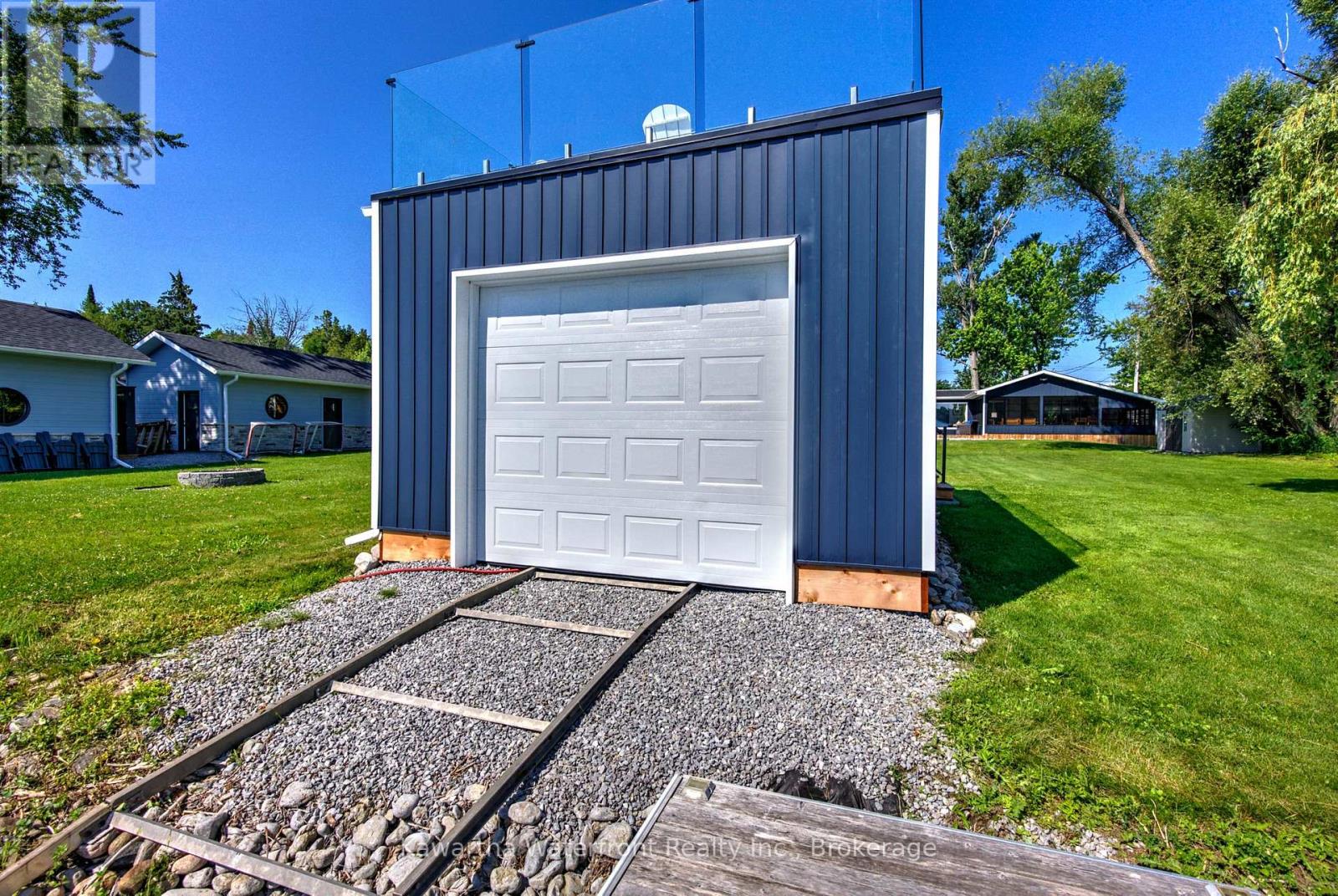14 GILLIS STREET - Image 31