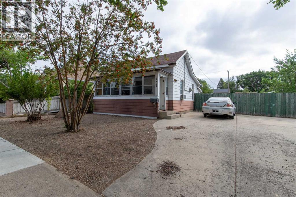 329 12 Street N - Image 3