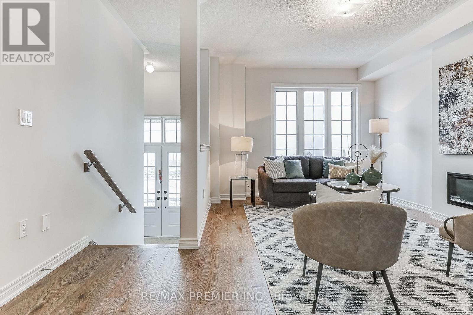 1228 ELIZABETH MACKENZIE DRIVE - 18