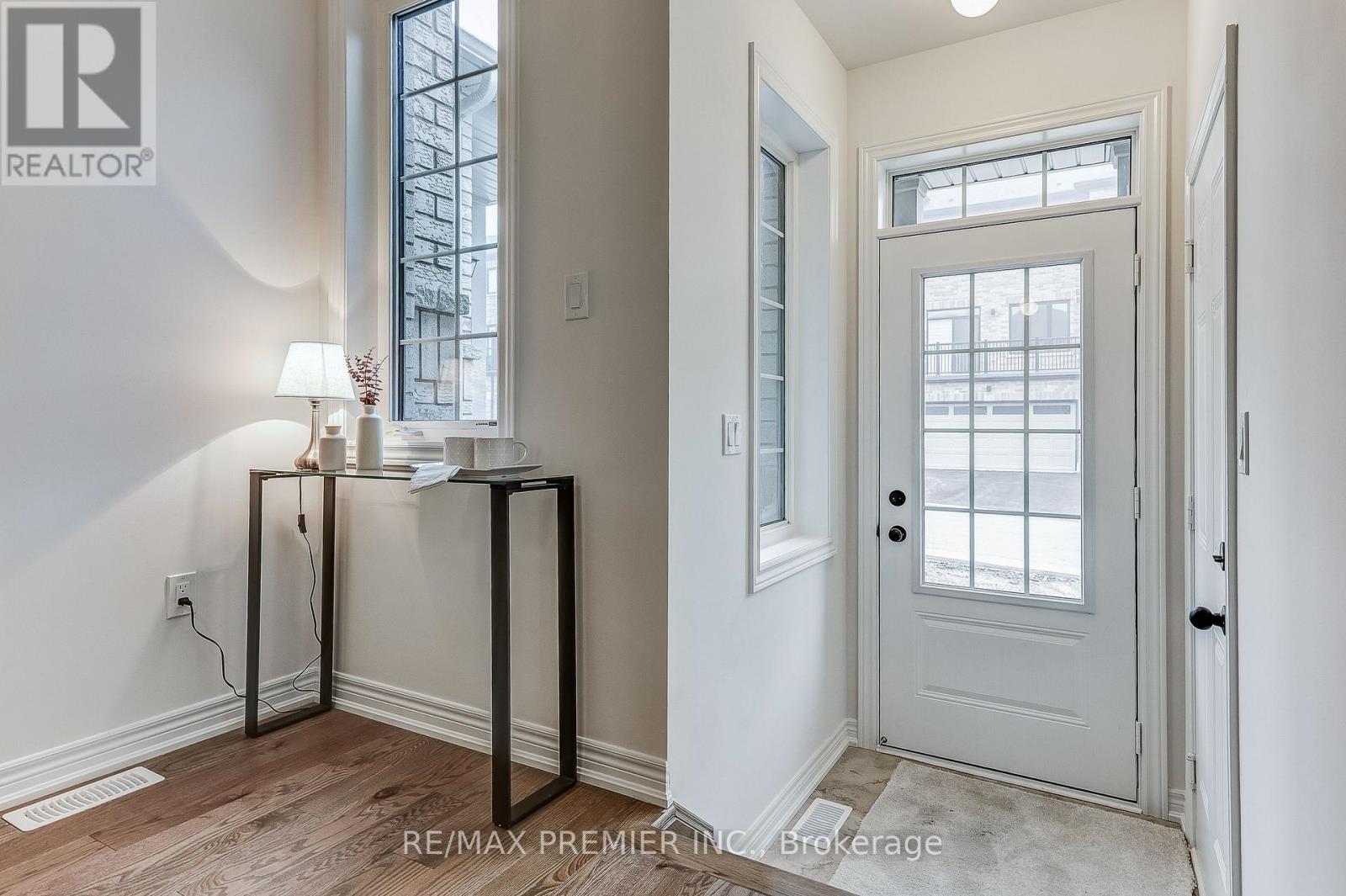 1228 ELIZABETH MACKENZIE DRIVE - 8