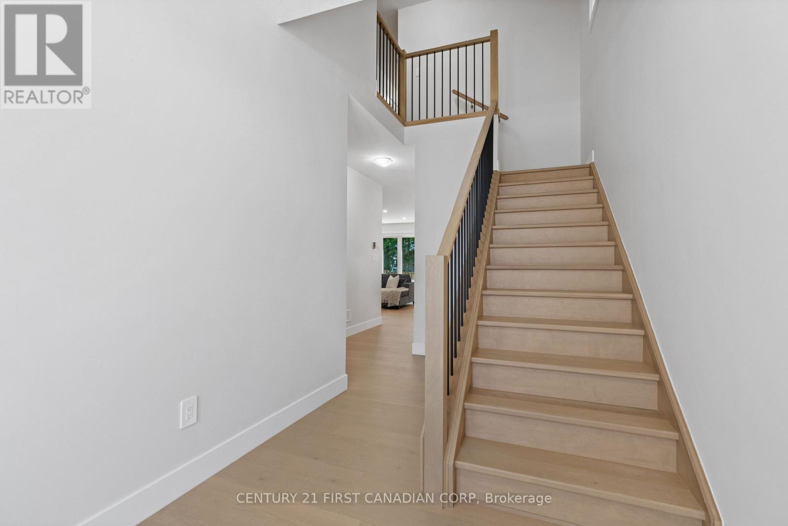 8-7966 FALLON DRIVE - 22