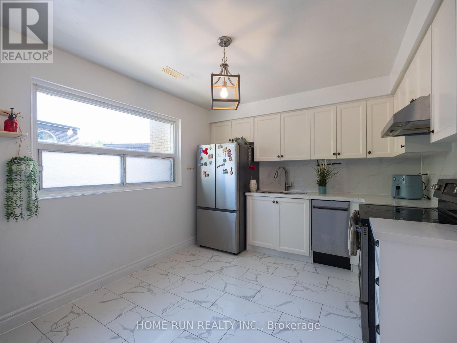 119 COURVILLE COACHWAY WAY - 12