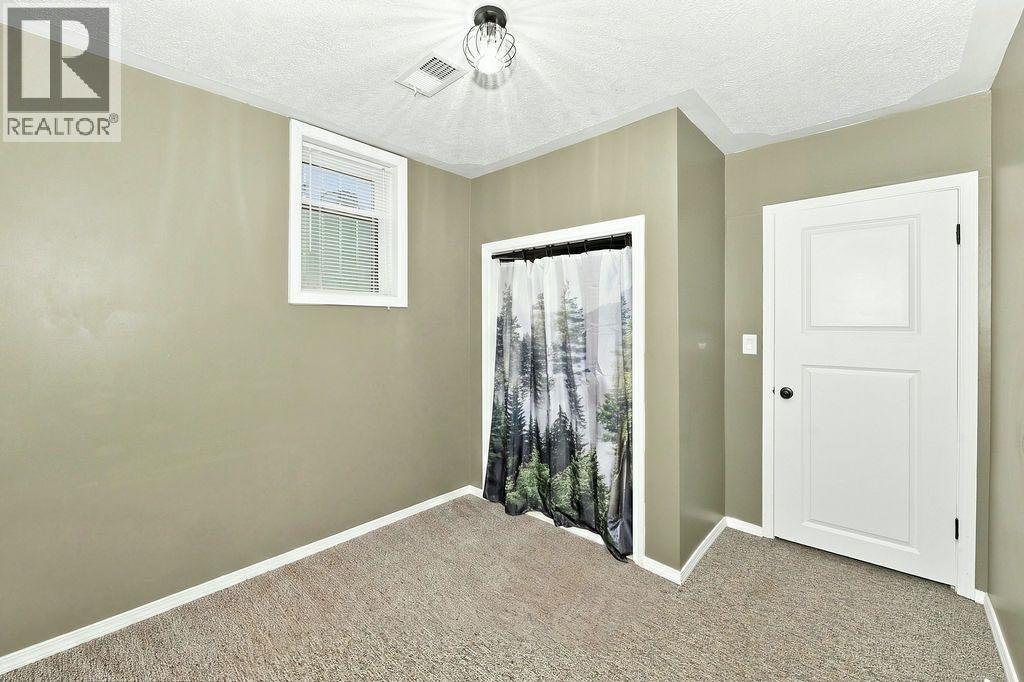 4708 47 Street - 27
