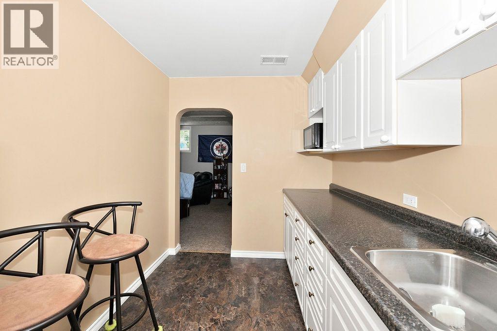 4708 47 Street - Image 25