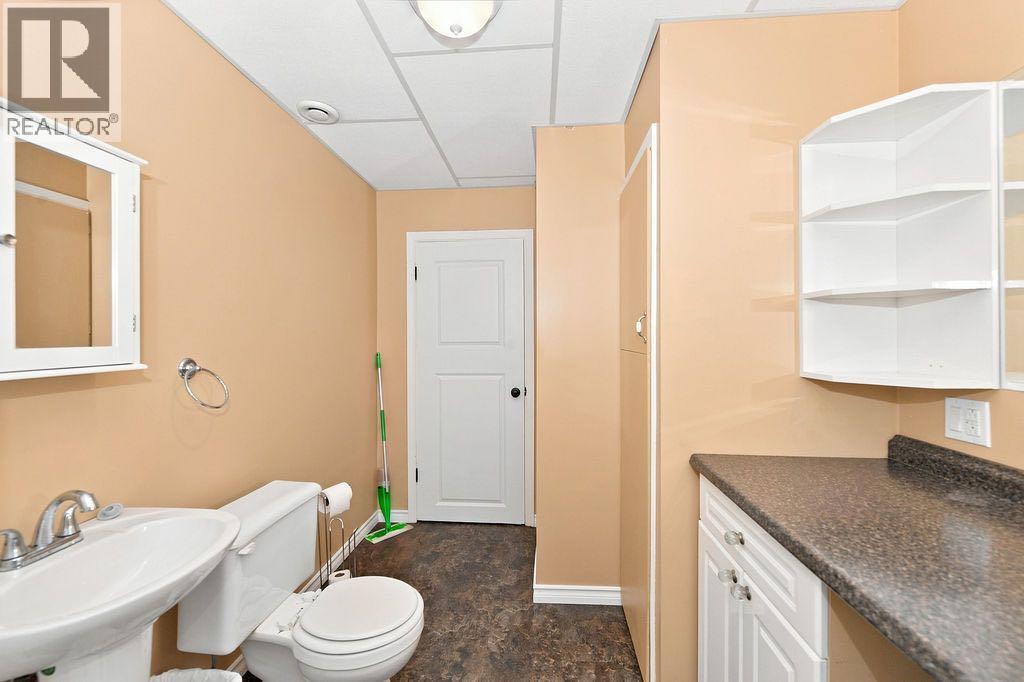 4708 47 Street - 29