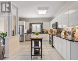 Kitchen - 119 Blackthorn Drive, Vaughan, ON L6A3N2 Photo 7