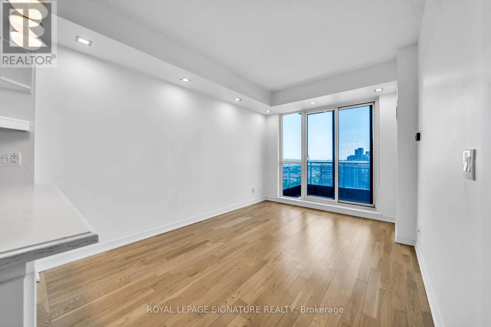 #1506NE 9205 YONGE STREET - 12