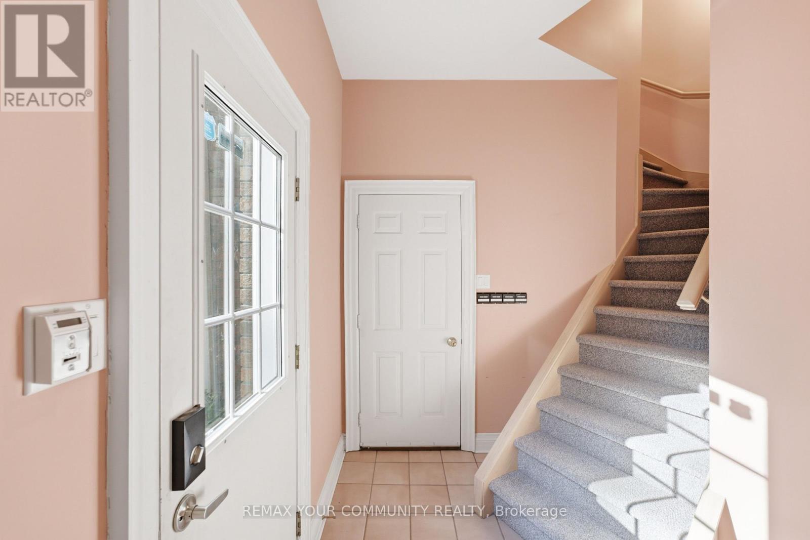 38 HILL COUNTRY DRIVE - 25