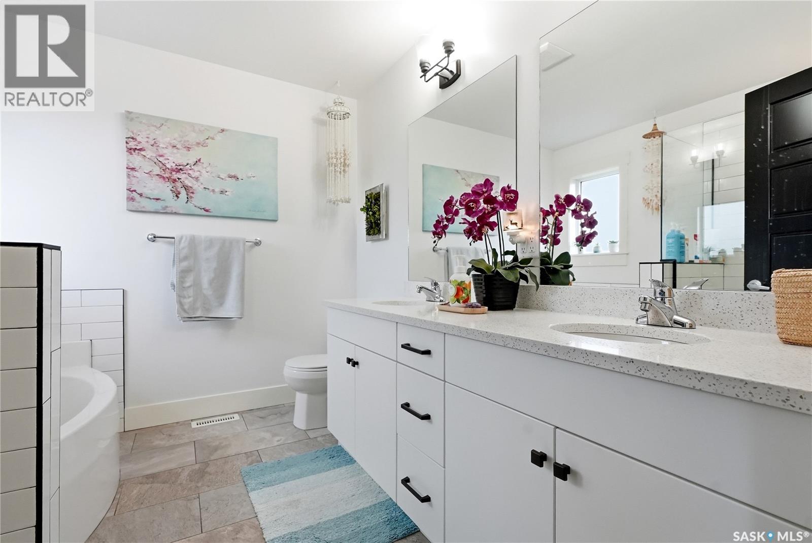 #147 3220 11th STREET - 31