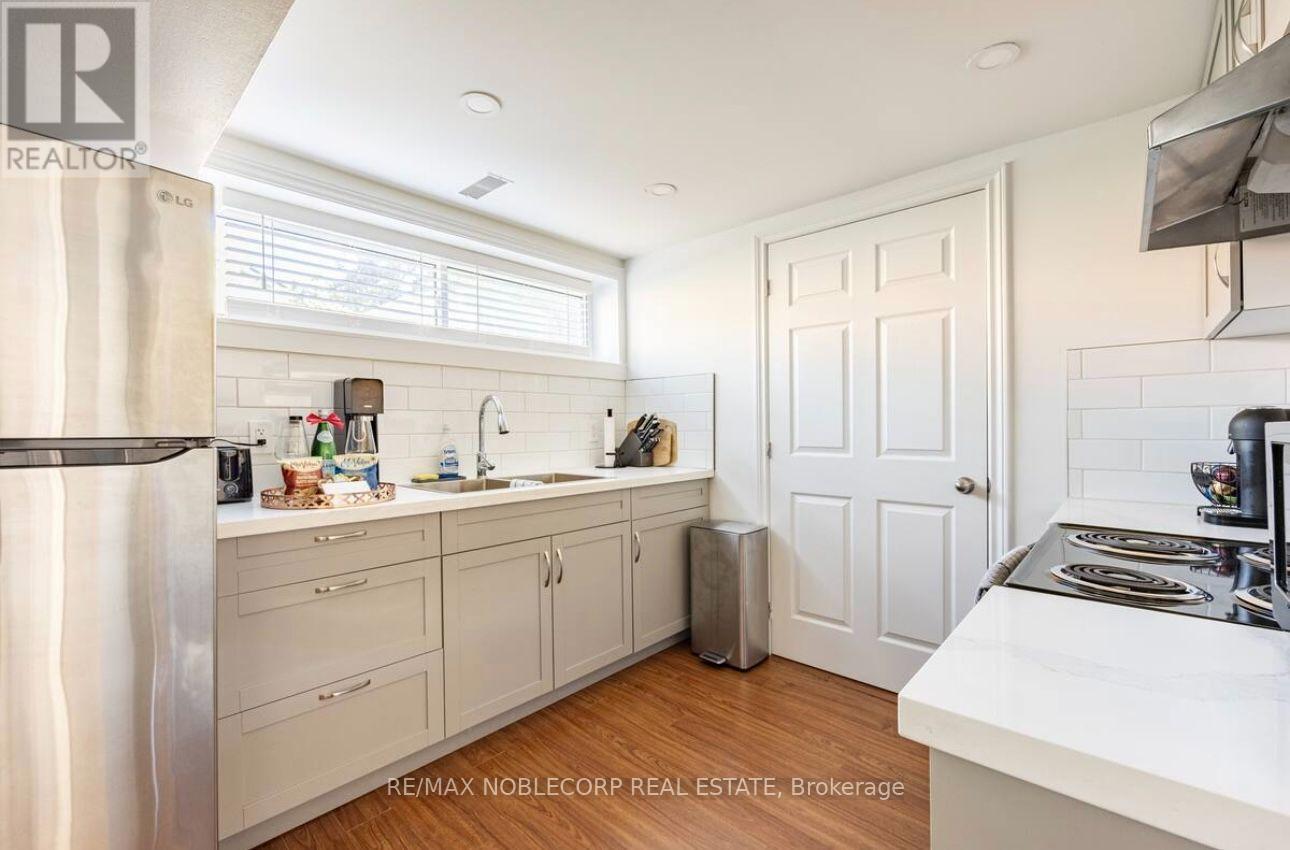 4230 BLOOR STREET W - 24