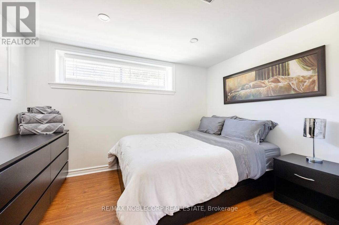 4230 BLOOR STREET W - 31