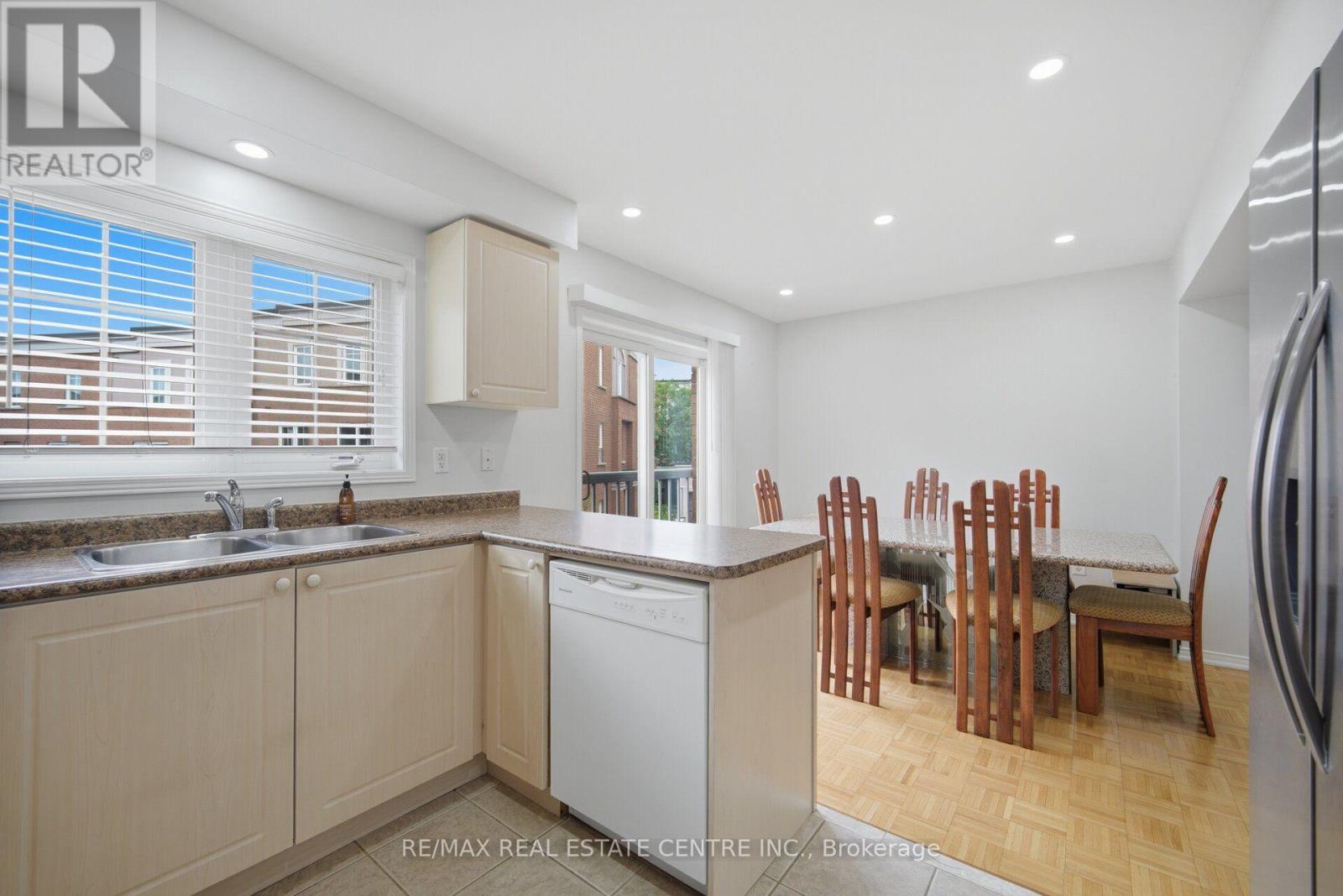 #61 375 COOK ROAD - 14