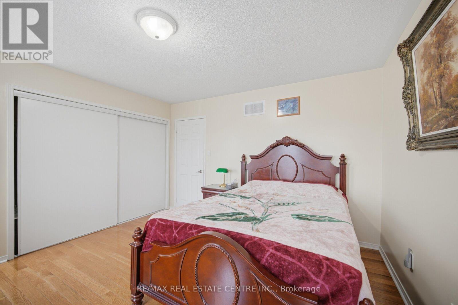 #61 375 COOK ROAD - 24