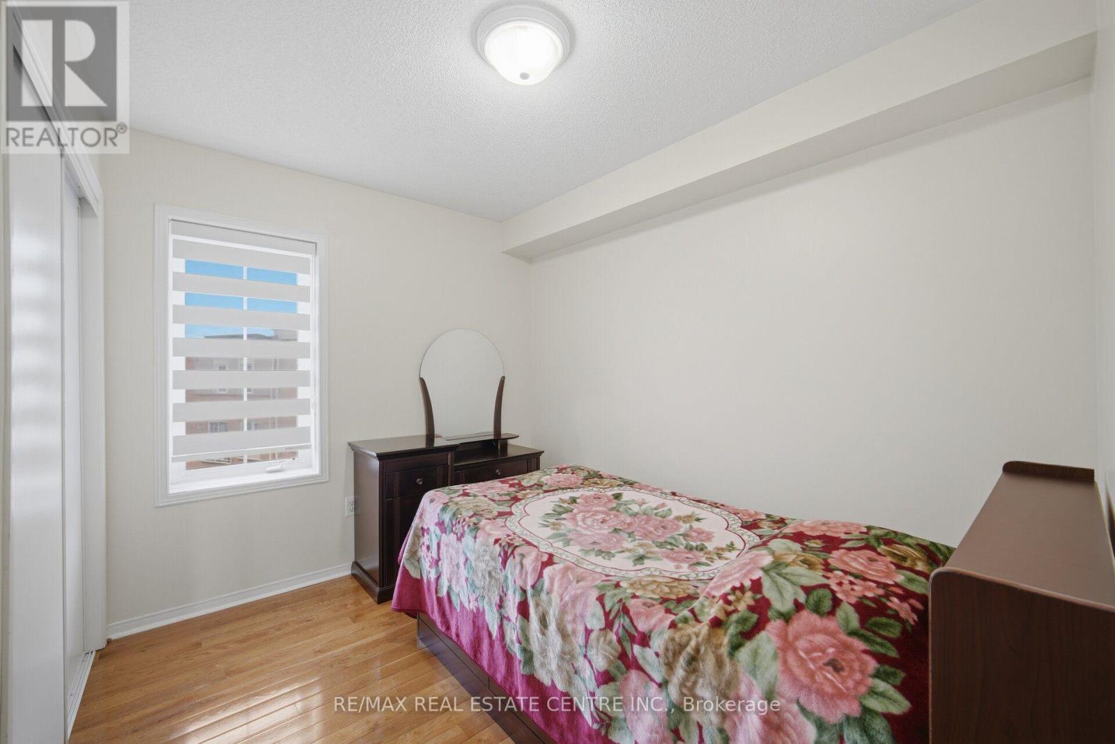 #61 375 COOK ROAD - 25