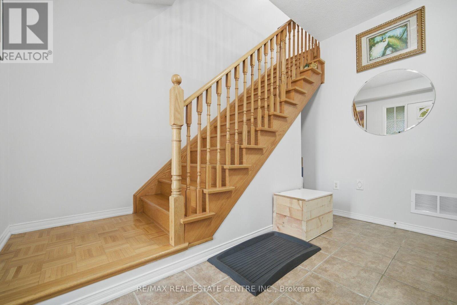 #61 375 COOK ROAD - 32
