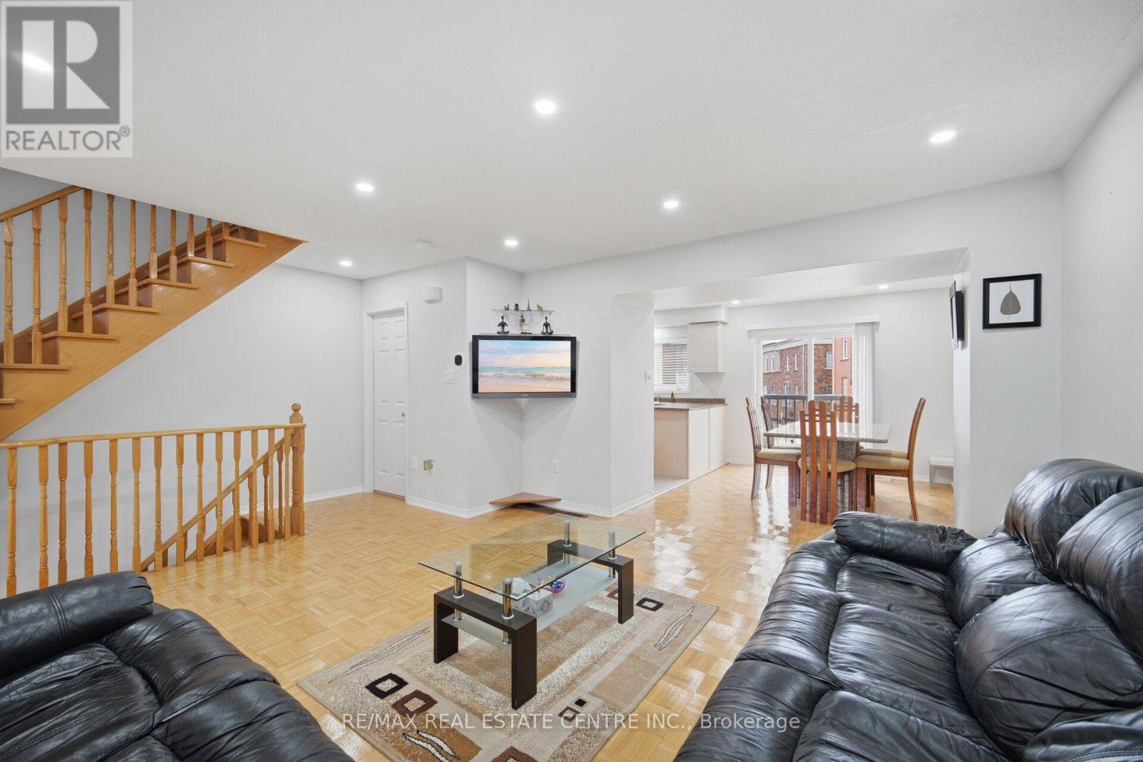 #61 375 COOK ROAD - 8
