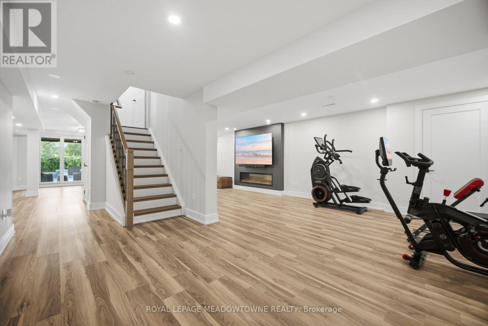 6878 SUMMER HEIGHTS DRIVE - 28