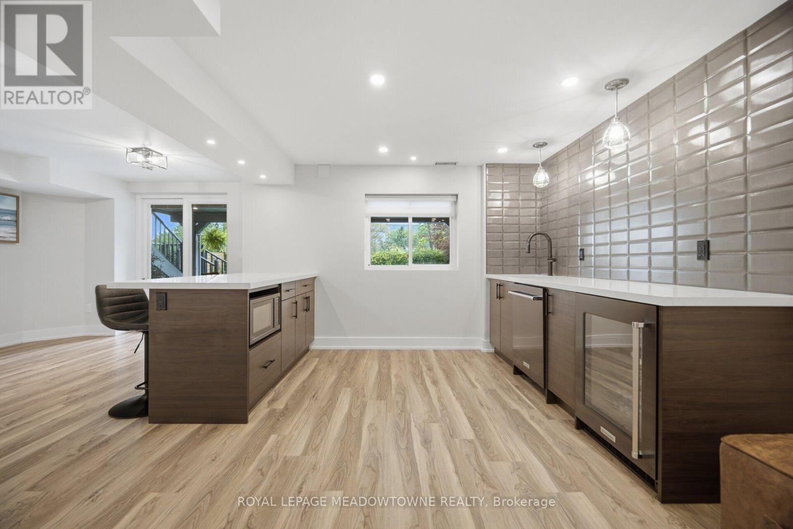 6878 SUMMER HEIGHTS DRIVE - 30