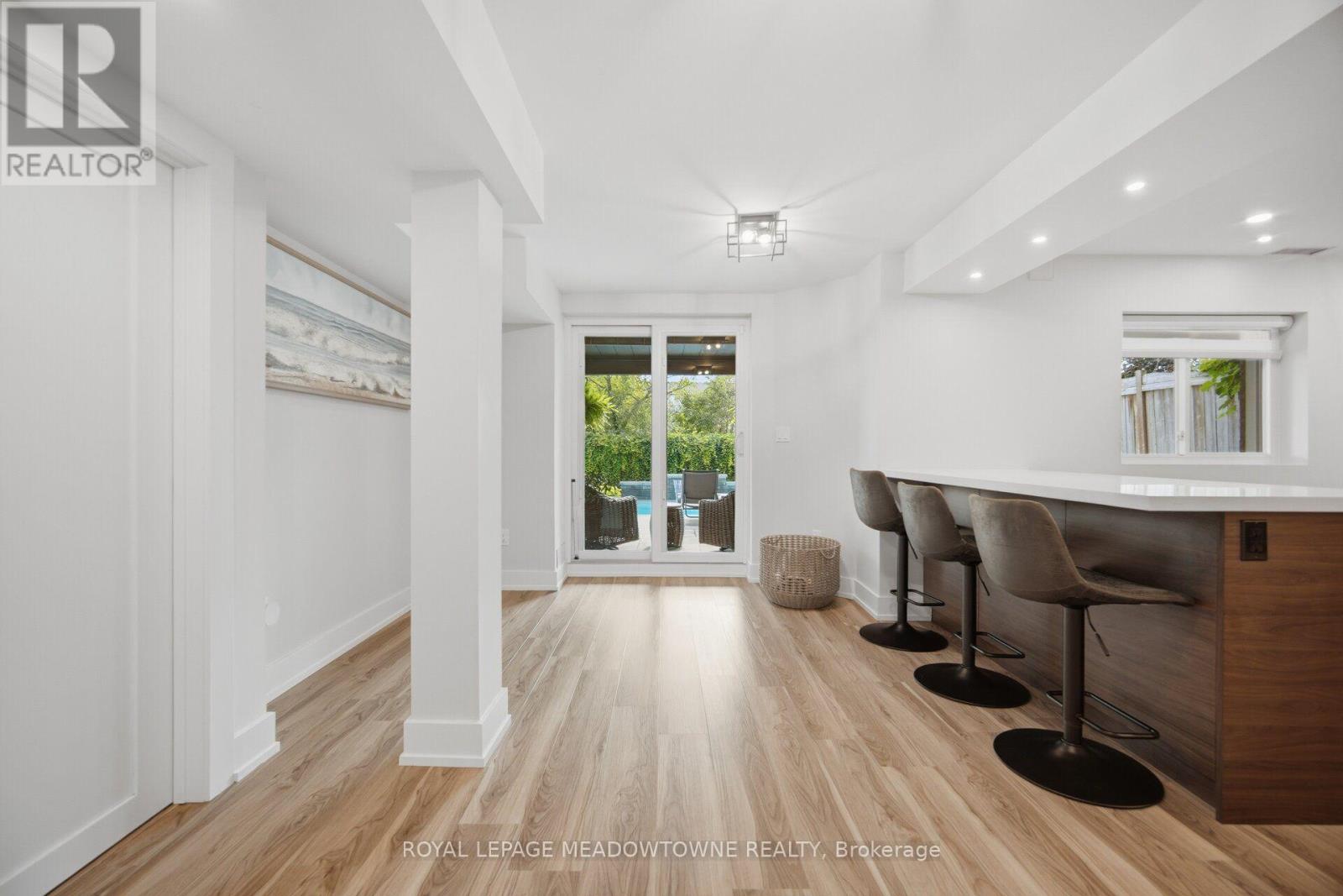 6878 SUMMER HEIGHTS DRIVE - 34