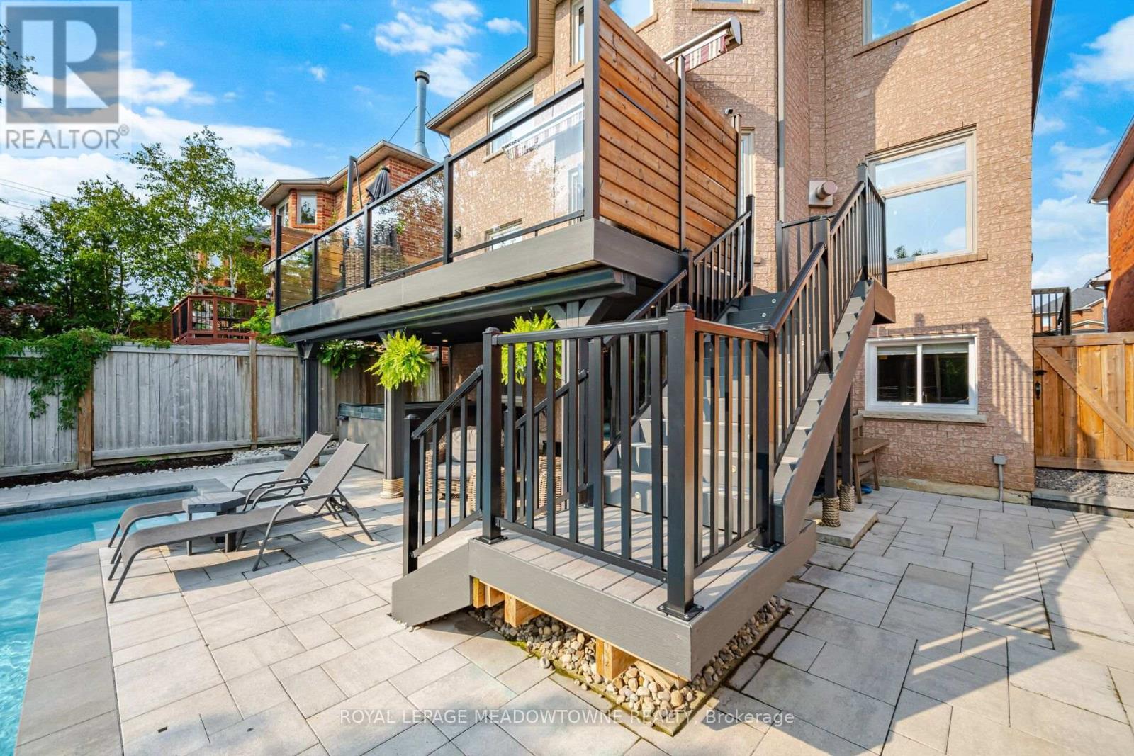 6878 SUMMER HEIGHTS DRIVE - 37