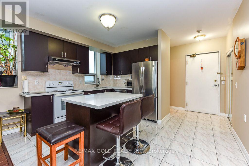 #1003 200 BURNHAMTHORPE ROAD - 6
