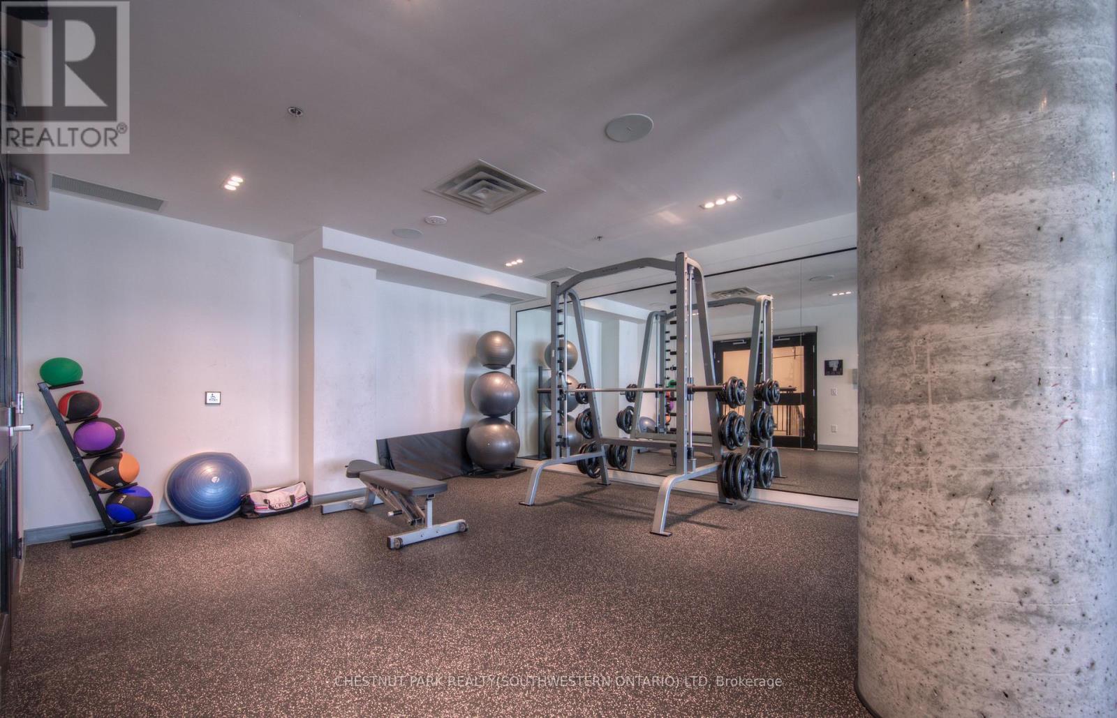 #1704 15 WELLINGTON STREET - 18
