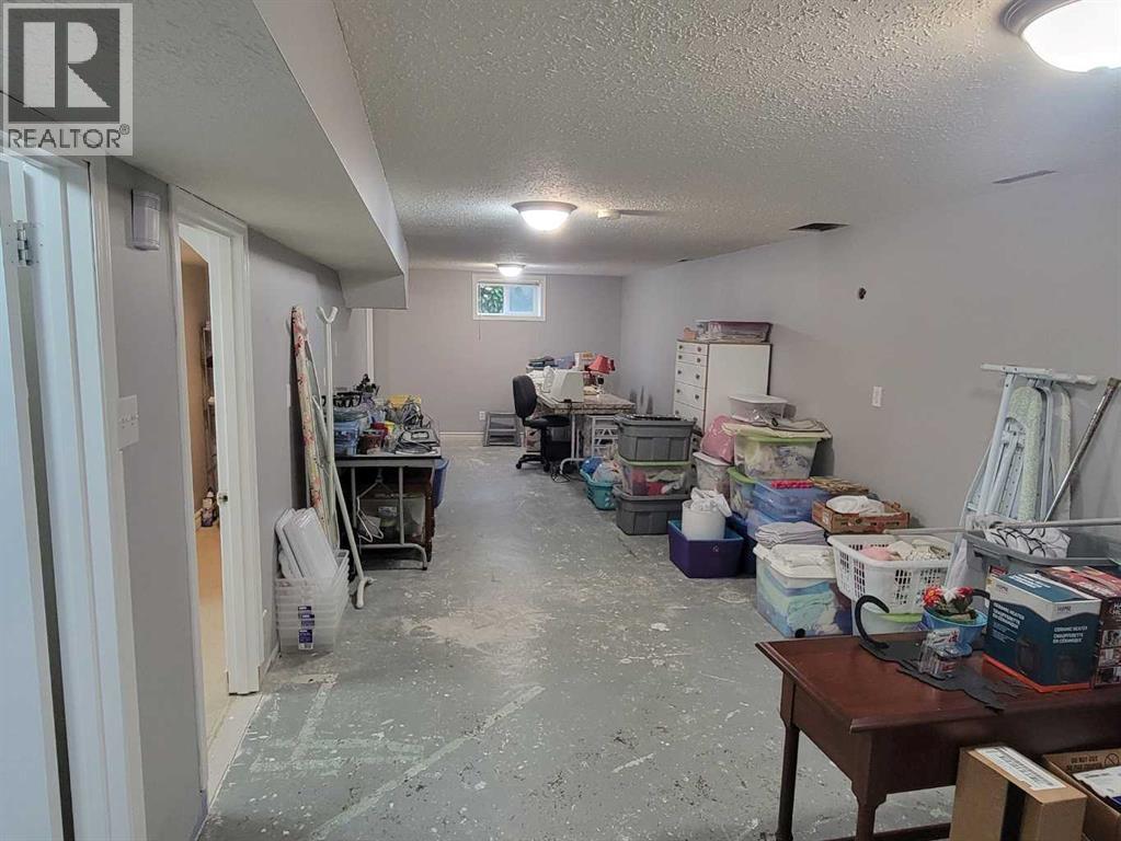 5502 51 Street - 21