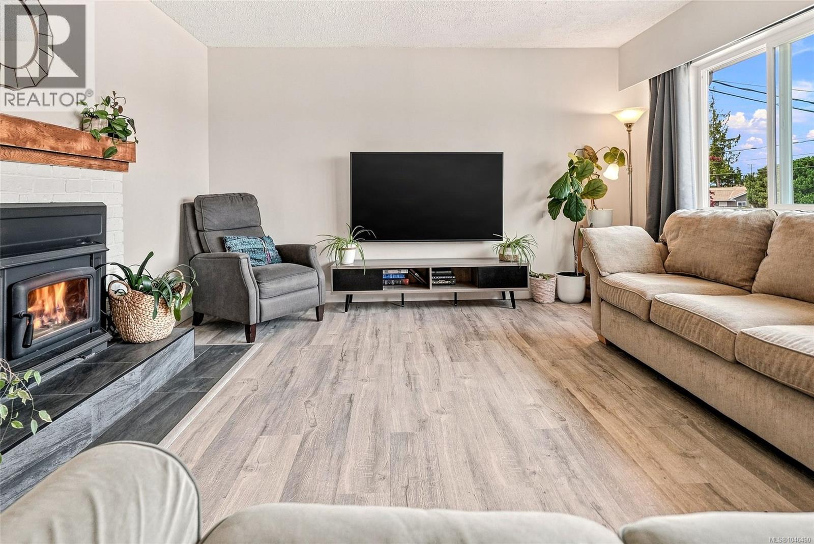 744 Newcastle Ave - 26
