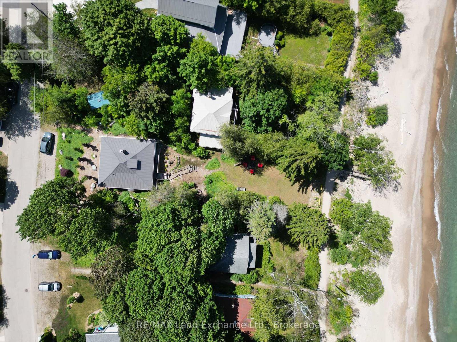 924 SAUGEEN STREET - Image 31