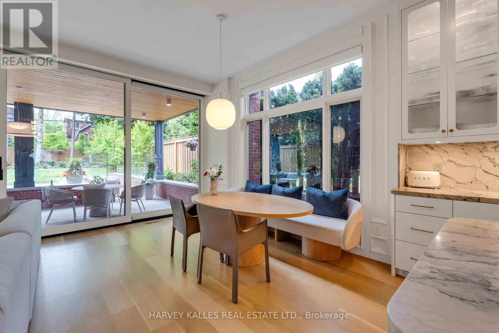 82 SHERWOOD AVENUE - 16