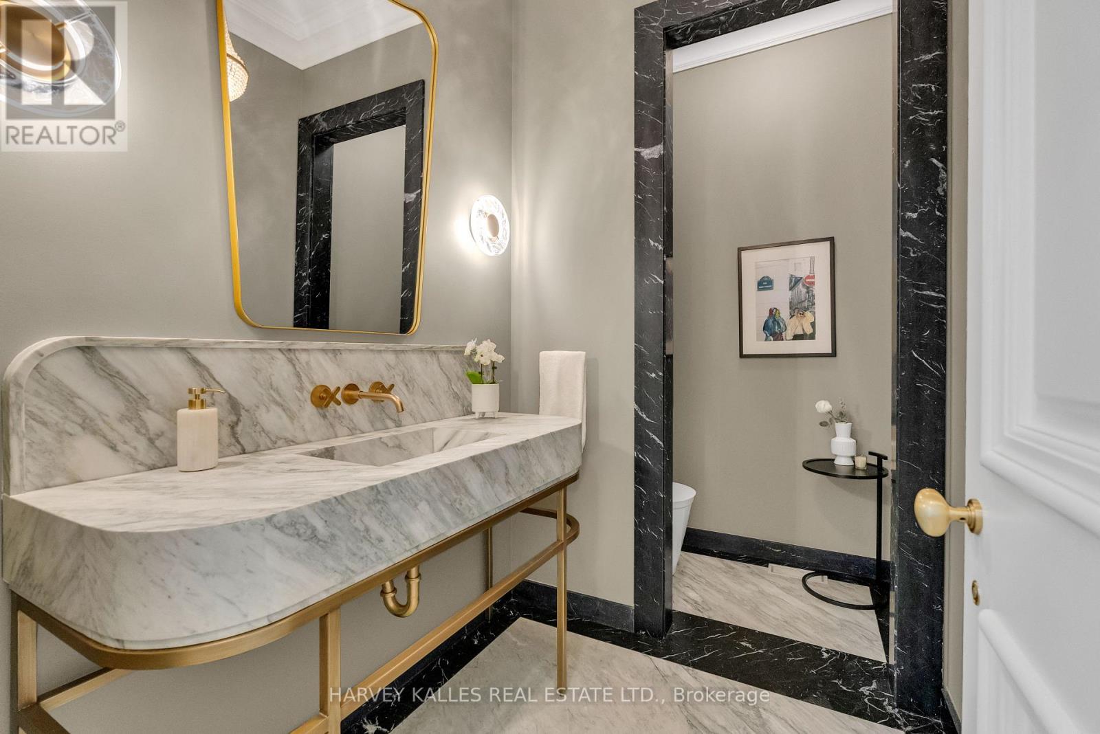 82 SHERWOOD AVENUE - 9