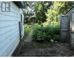 Kitchen - 137 Dufferin Street, Orillia, ON L3V5T1 Photo 9