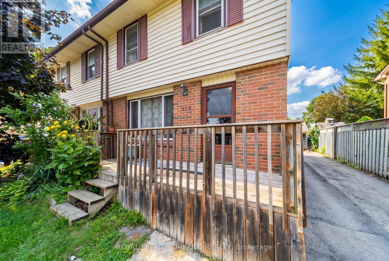 220 ADMIRAL DRIVE - Image 40
