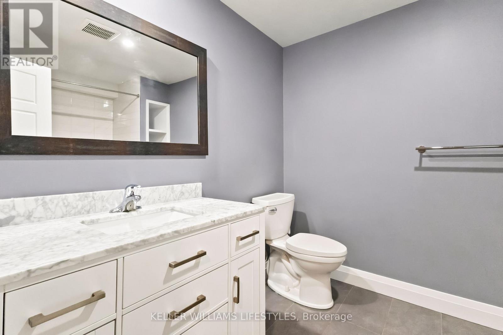 #7 727 APRICOT DRIVE - Image 25