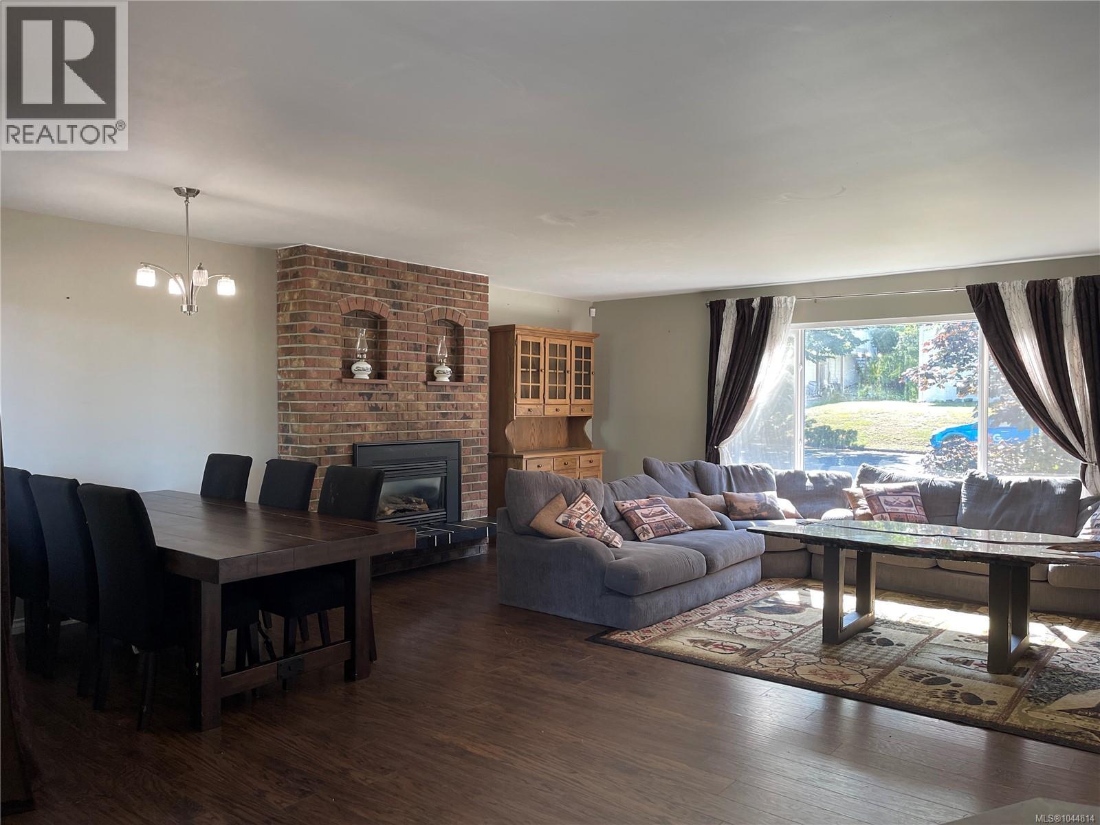 3731 Fowlie Cres - Image 3