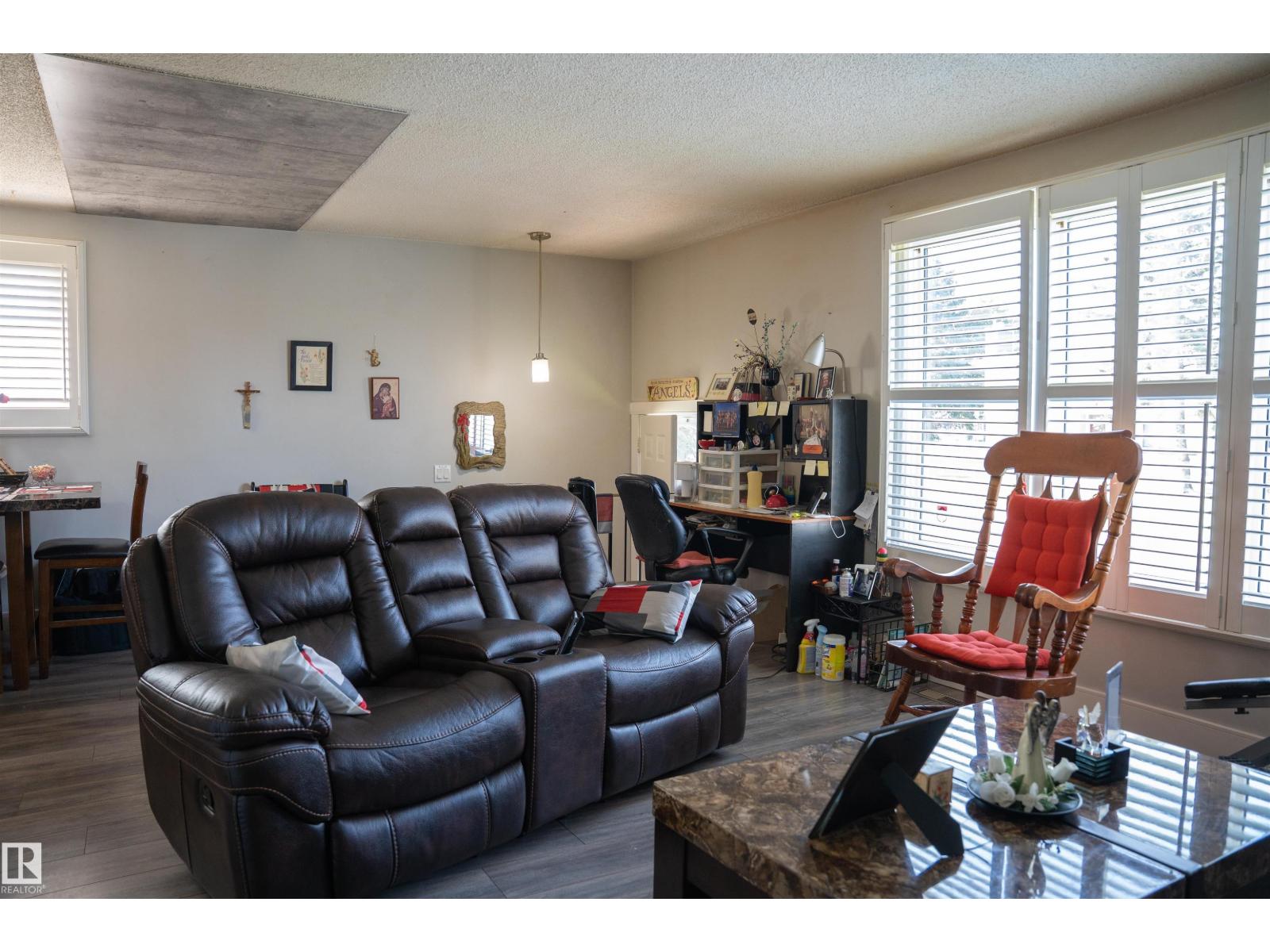 1031 Lakewood Rd North RD NW - Image 8