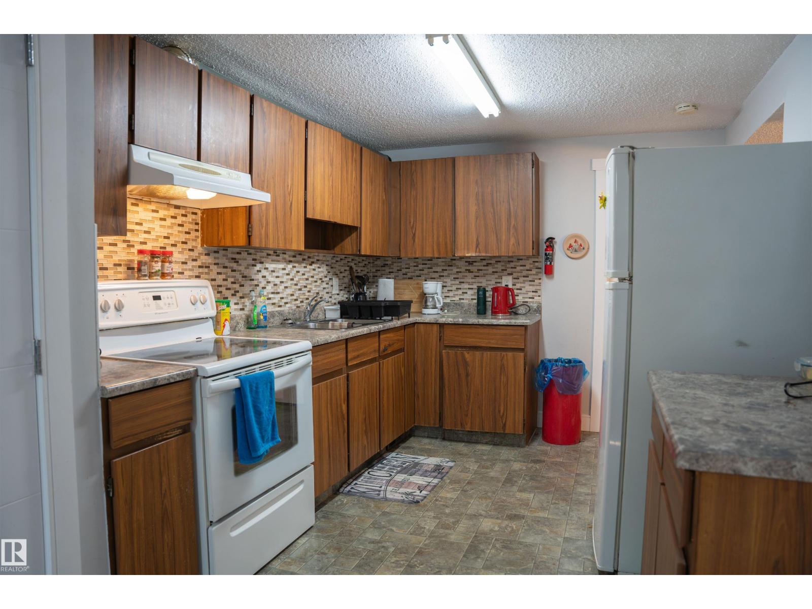 1031 Lakewood Rd North RD NW - 24