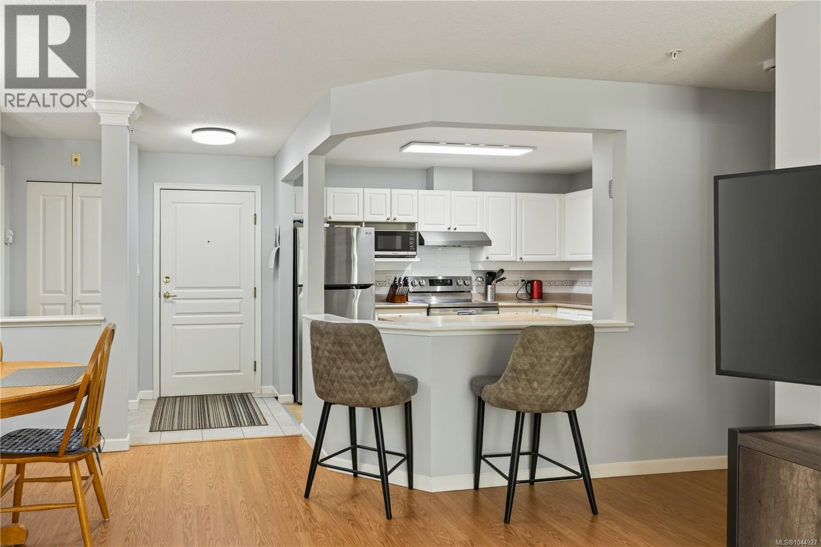 #215 5650 Edgewater Lane - 14
