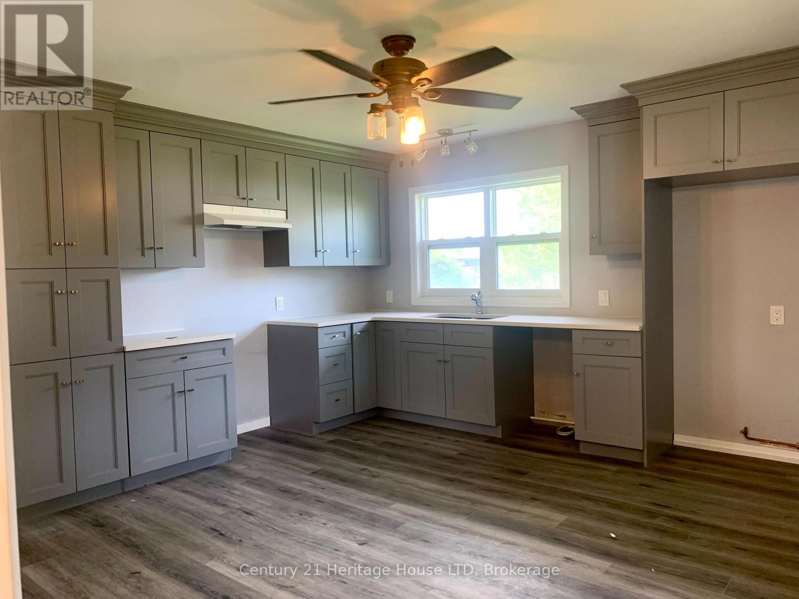 2 FOLEY CRESCENT - 11