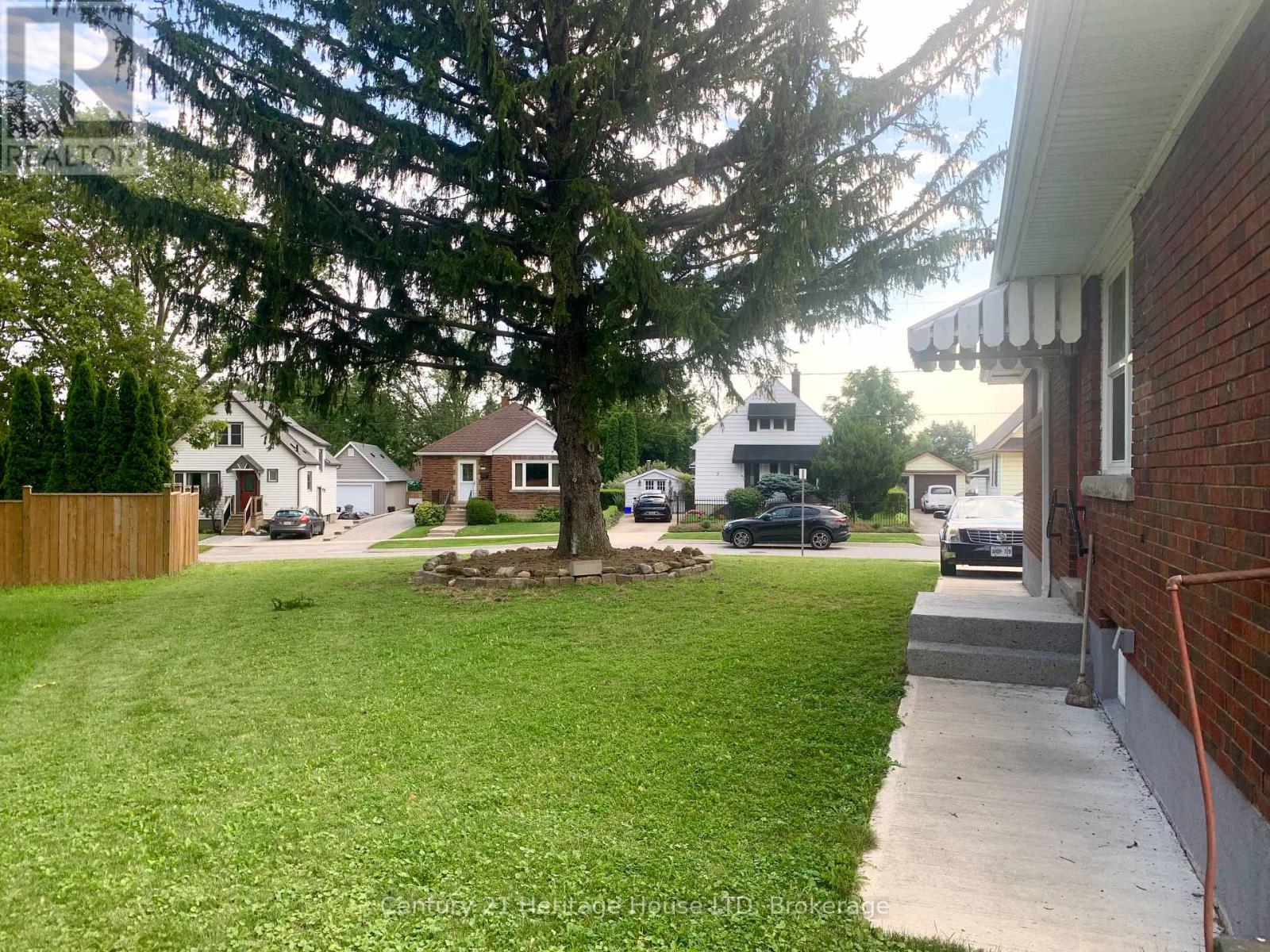 2 FOLEY CRESCENT - 5