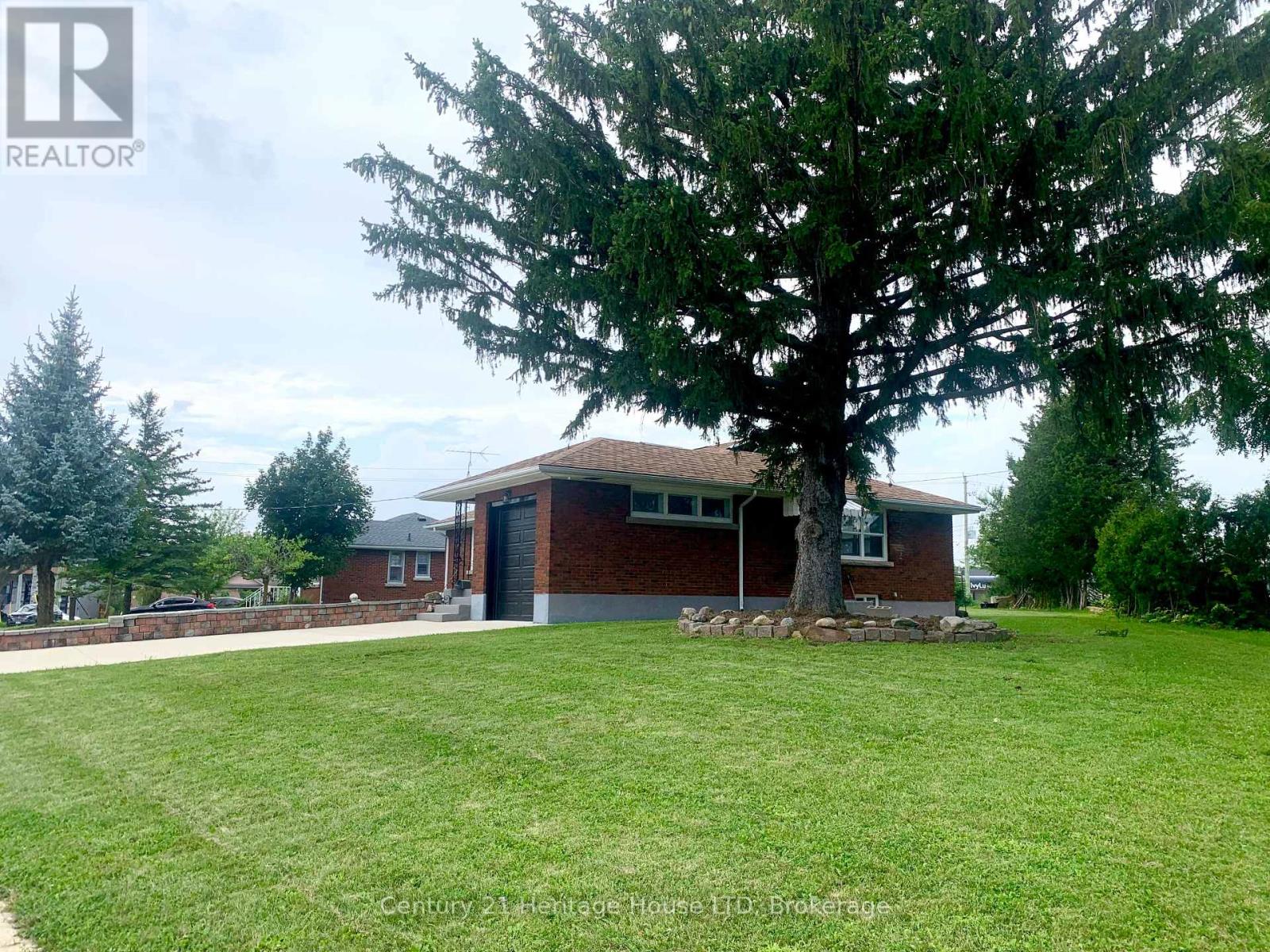 2 FOLEY CRESCENT - 6