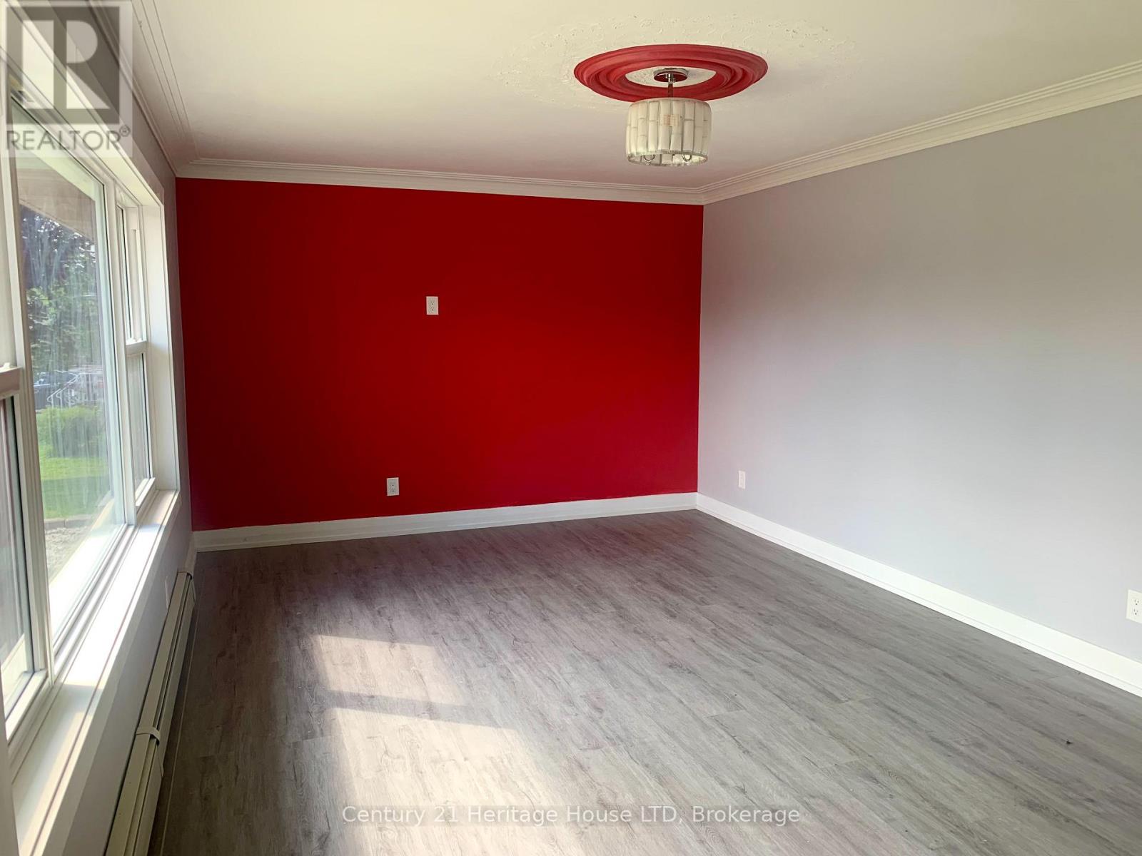 2 FOLEY CRESCENT - 9