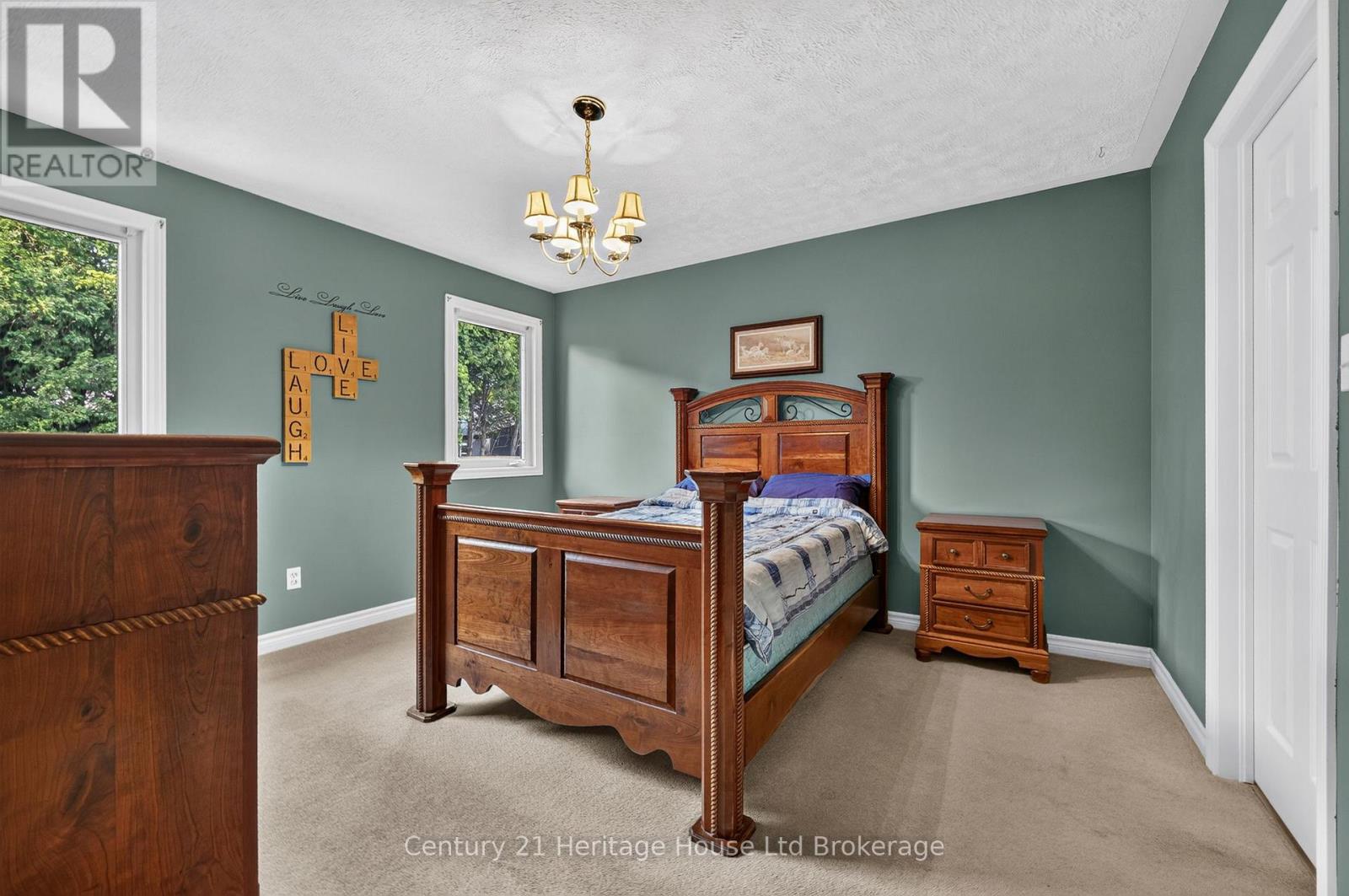16 HERFORD STREET - Image 11