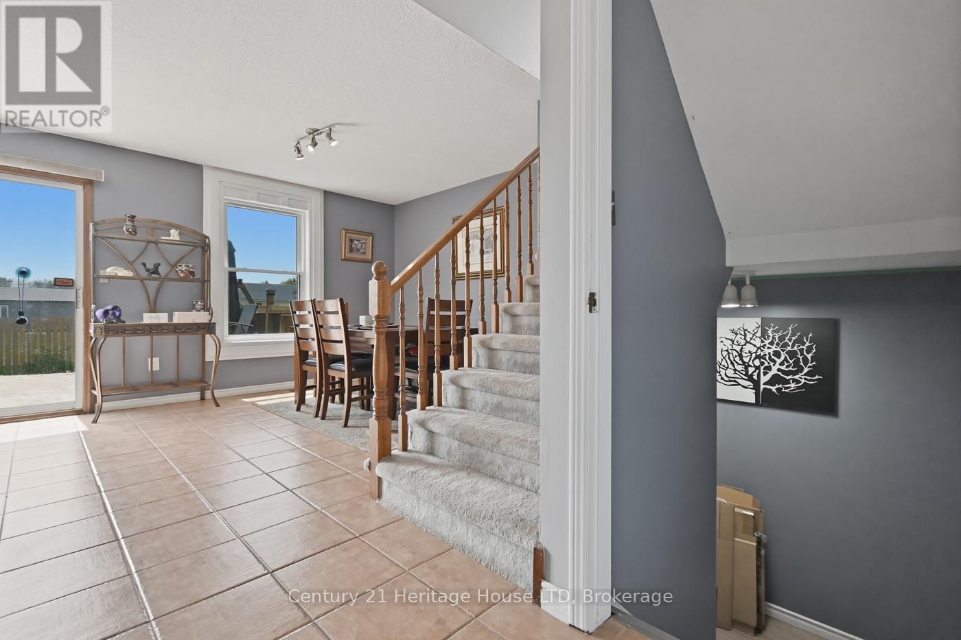 6864 SUNRISE COURT - Image 27